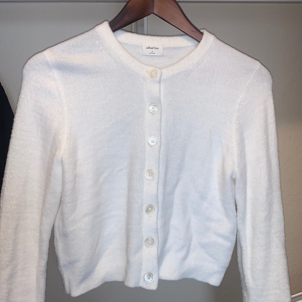 Aritzia Wilfred SHRUNKEN cardigan